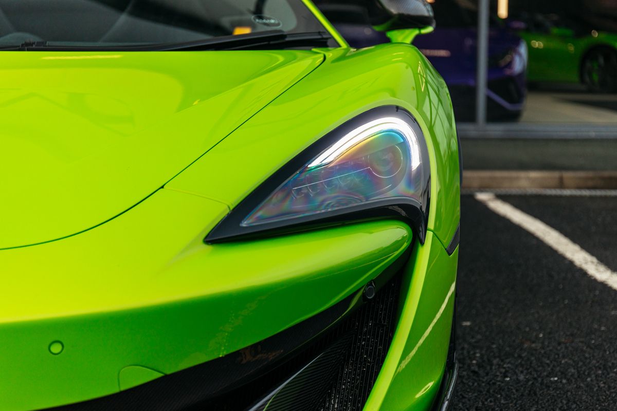 McLaren 600LT Convertible 3.8 V8 Ssg 2Dr Semi Automatic