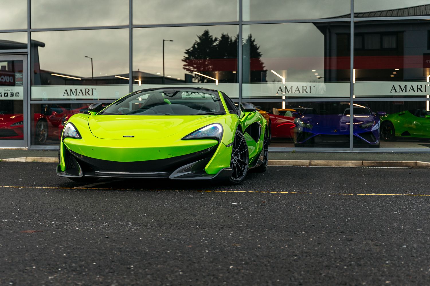 McLaren 600LT Convertible 3.8 V8 Ssg 2Dr Semi Automatic