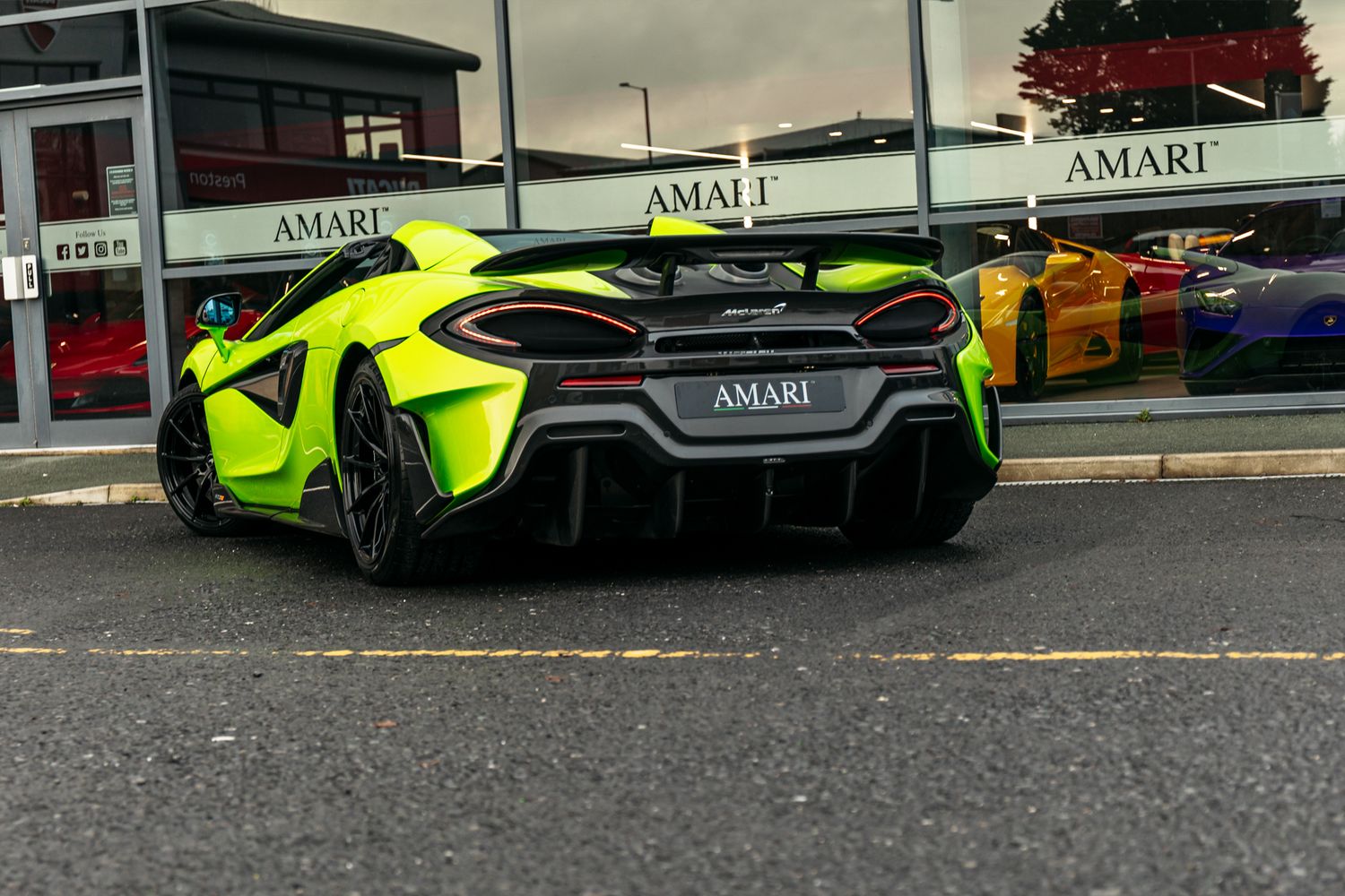 McLaren 600LT Convertible 3.8 V8 Ssg 2Dr Semi Automatic