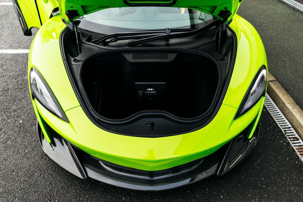 McLaren 600LT Convertible 3.8 V8 Ssg 2Dr Semi Automatic
