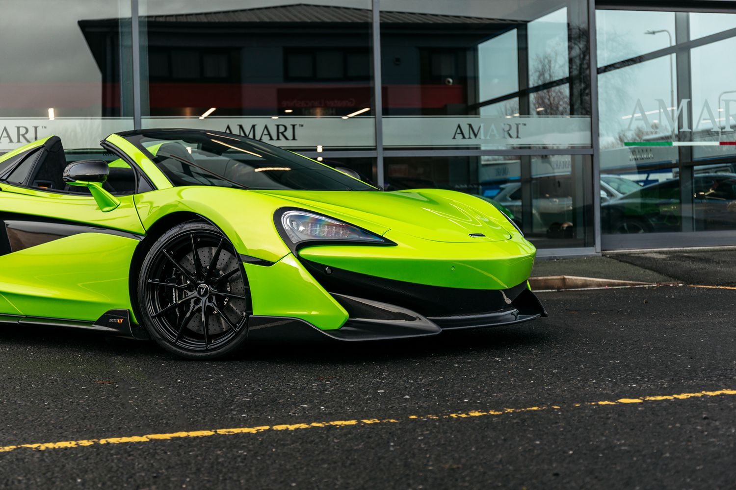 McLaren 600LT Convertible 3.8 V8 Ssg 2Dr Semi Automatic