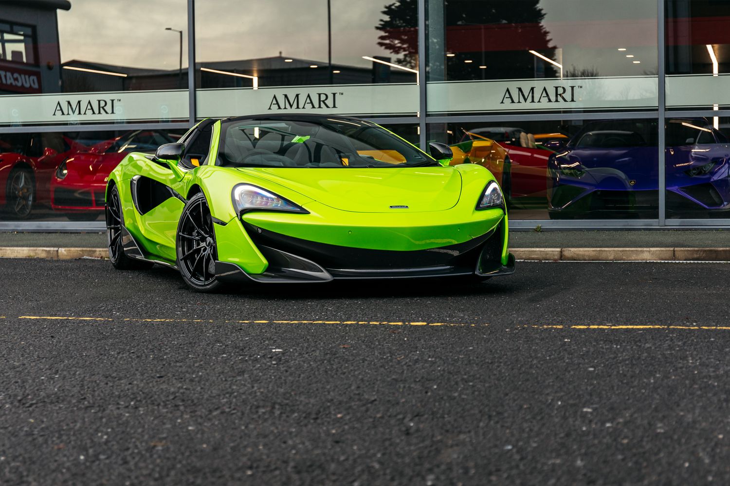 McLaren 600LT Convertible 3.8 V8 Ssg 2Dr Semi Automatic