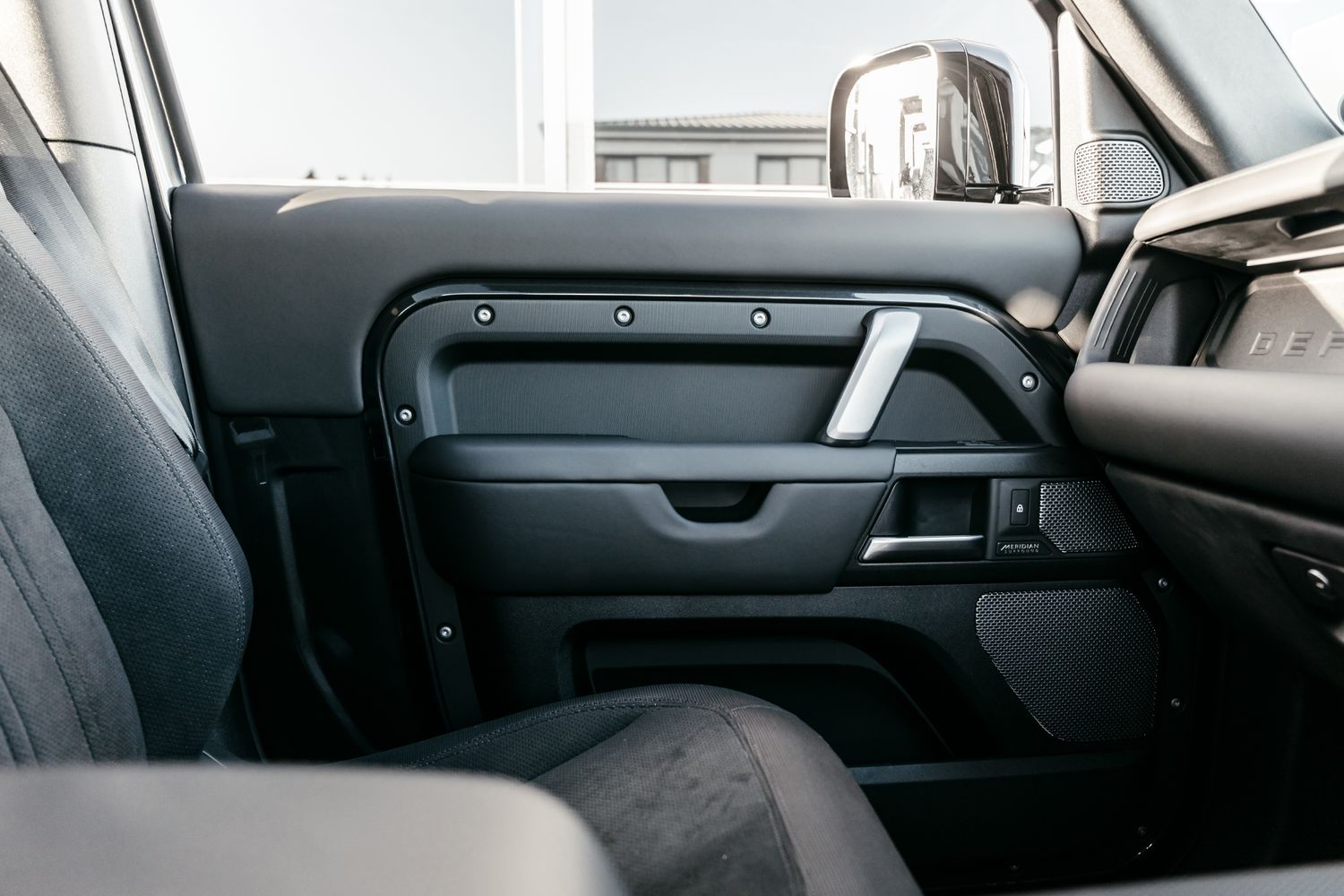 Land Rover Defender V8 Carpathian Edition Estate 5.0 V8 Carpathian Edition 3Dr Automatic