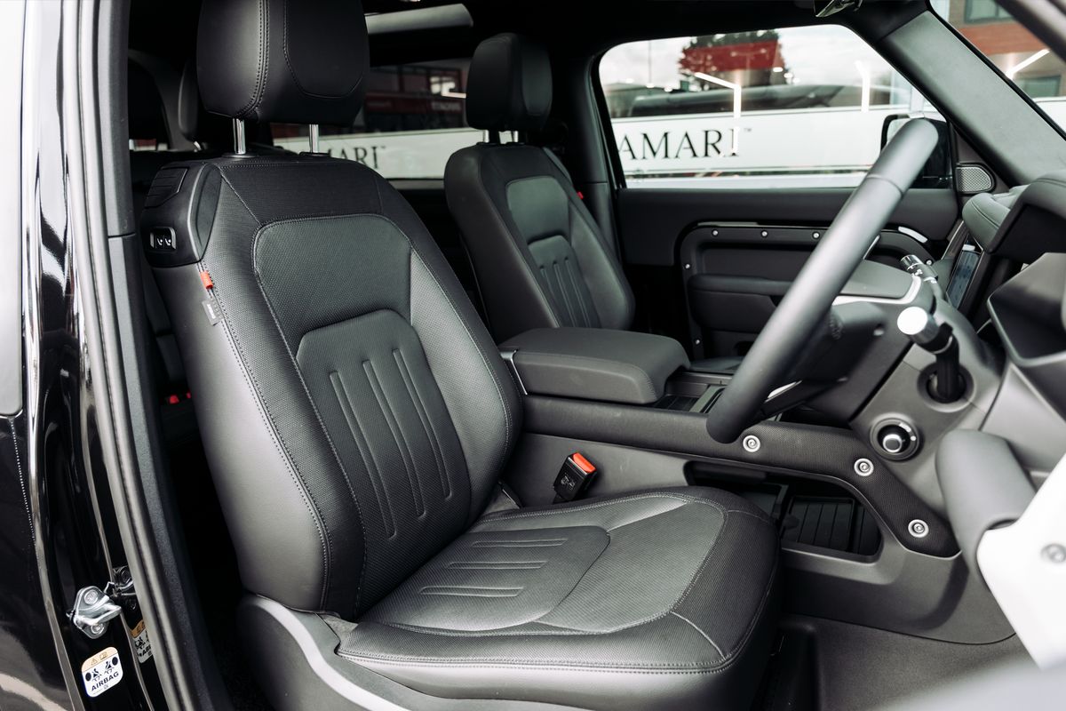 Land Rover Defender 90 D250 Se 3Dr Automatic