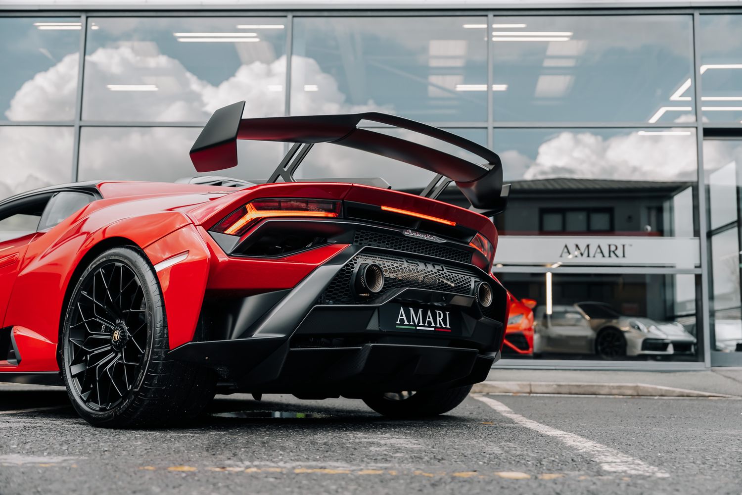 Lamborghini Huracan STO