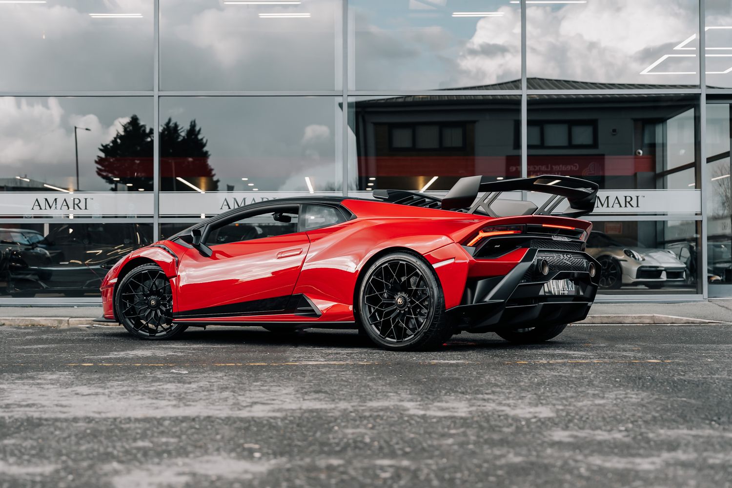 Lamborghini Huracan STO