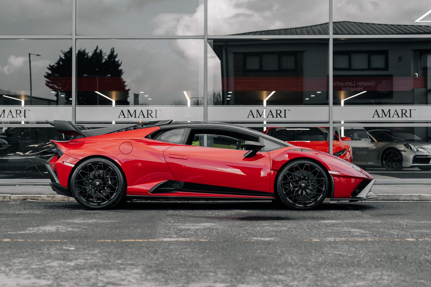 Lamborghini Huracan STO