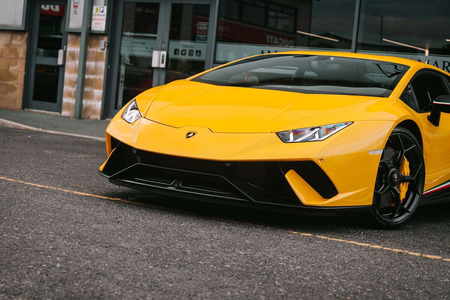 Lamborghini Huracan Coupe 5.2 Lp 640-4 Performante 2Dr Semi Automatic