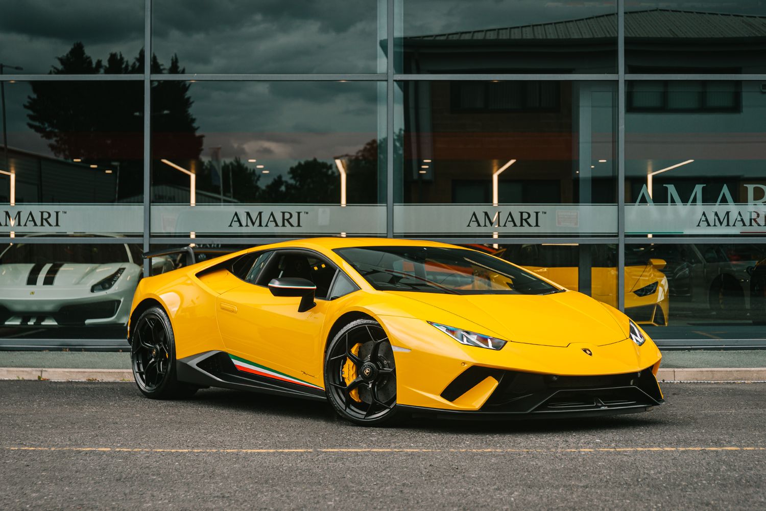 Lamborghini Huracan Coupe 5.2 Lp 640-4 Performante 2Dr Semi Automatic