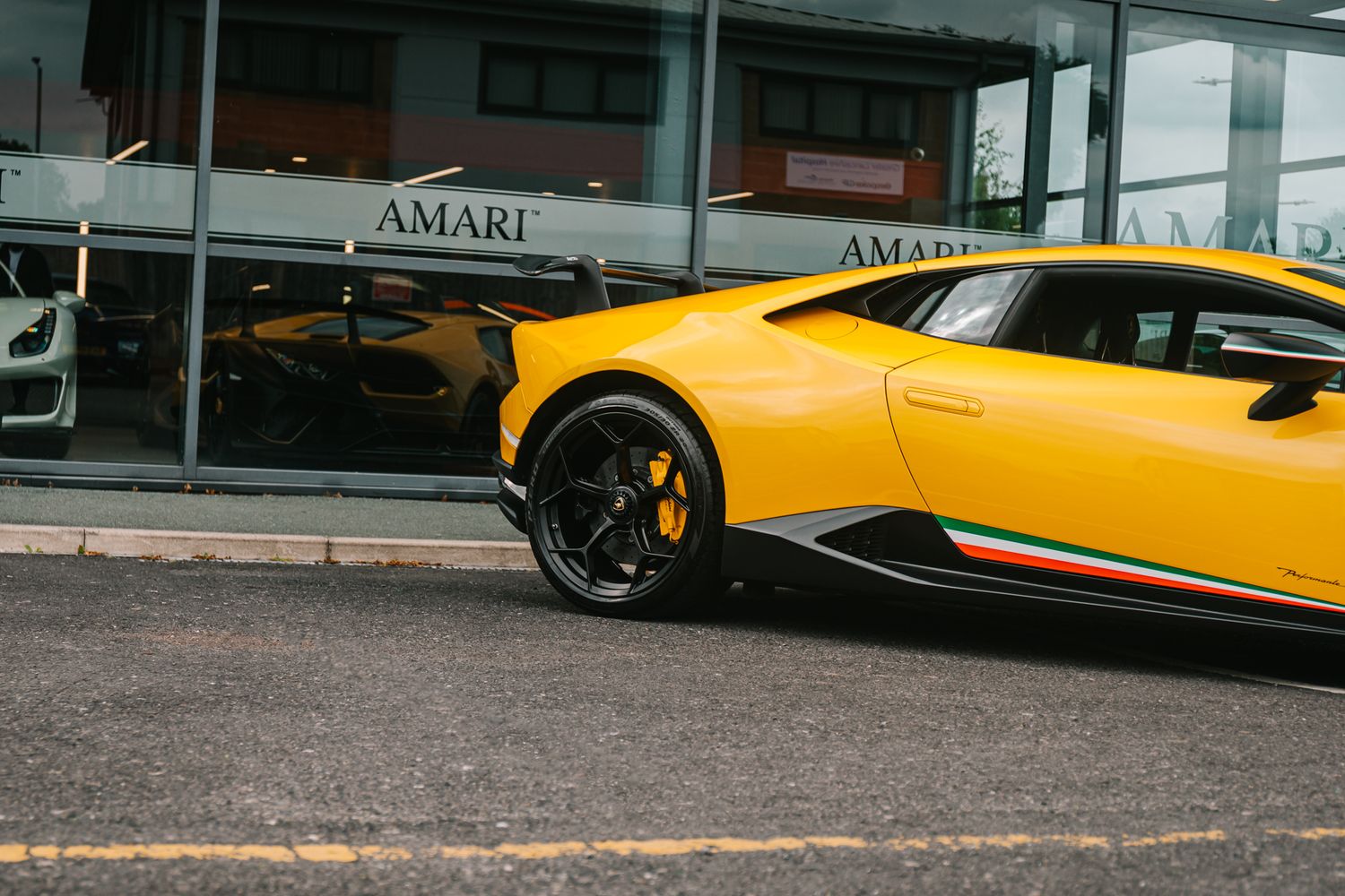 Lamborghini Huracan Coupe 5.2 Lp 640-4 Performante 2Dr Semi Automatic