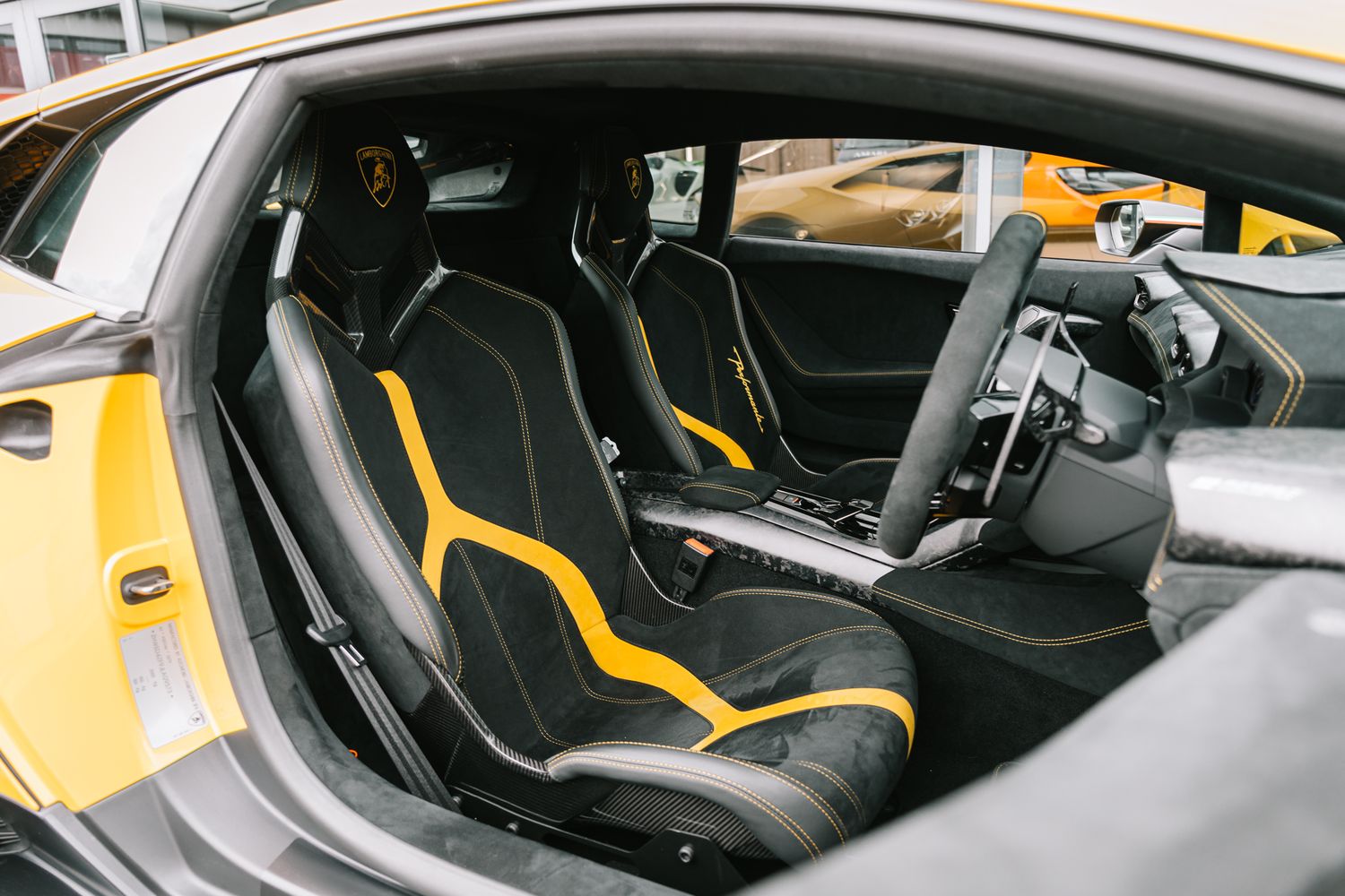 Lamborghini Huracan Coupe 5.2 Lp 640-4 Performante 2Dr Semi Automatic