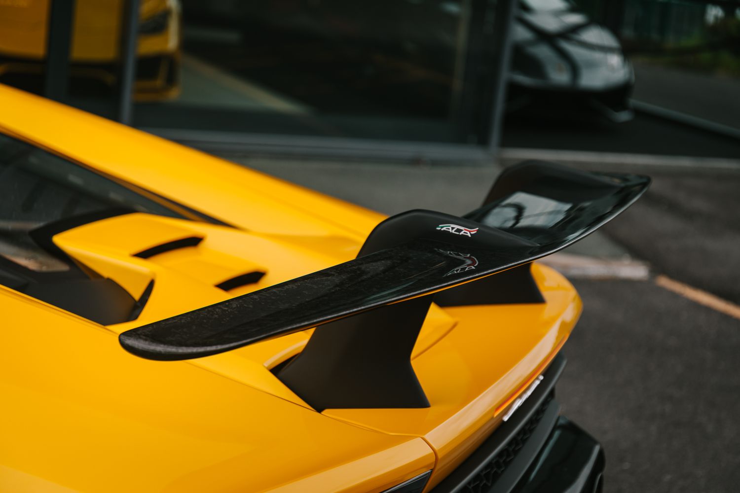 Lamborghini Huracan Coupe 5.2 Lp 640-4 Performante 2Dr Semi Automatic