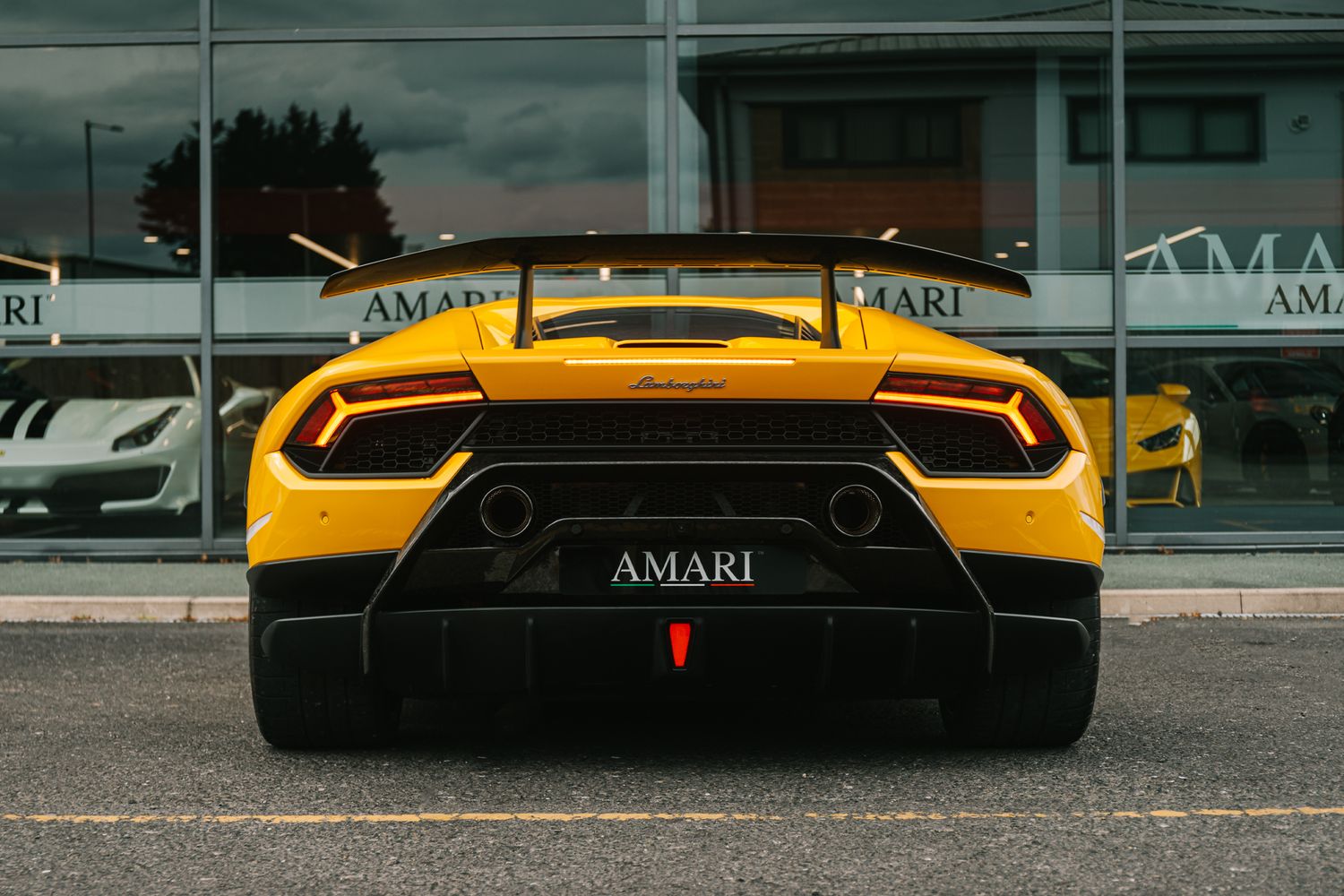 Lamborghini Huracan Coupe 5.2 Lp 640-4 Performante 2Dr Semi Automatic