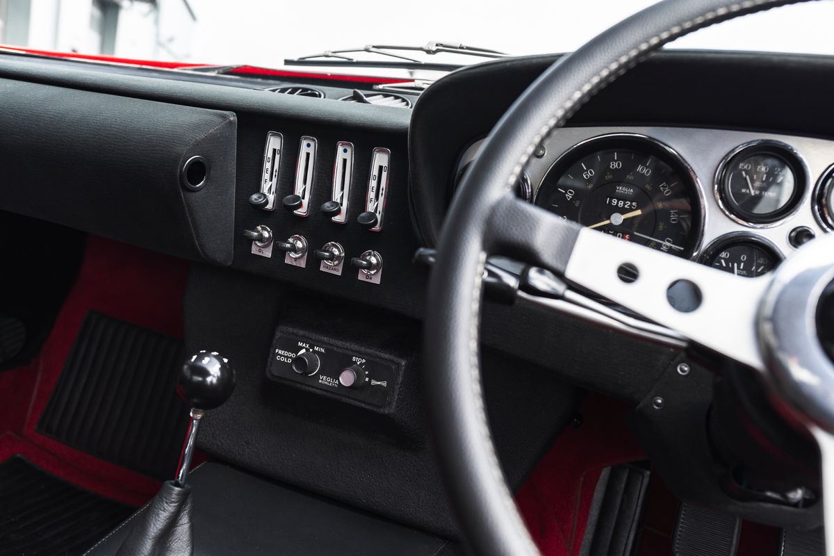 Ferrari 365 GTB/4 Daytona