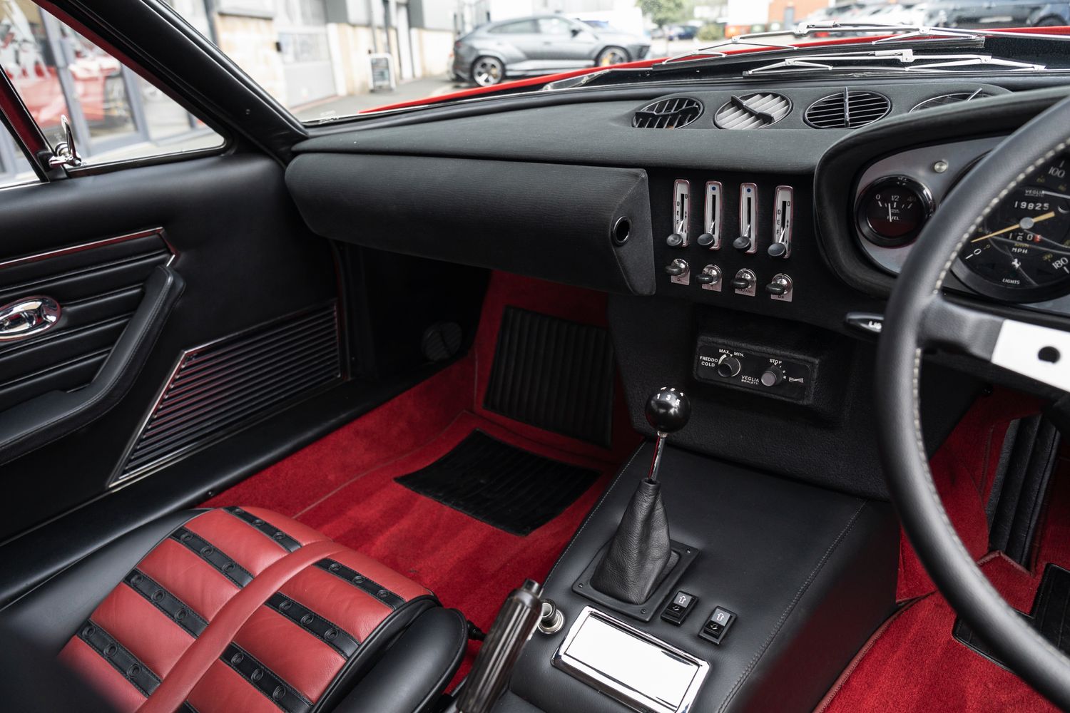 Ferrari 365 GTB/4 Daytona