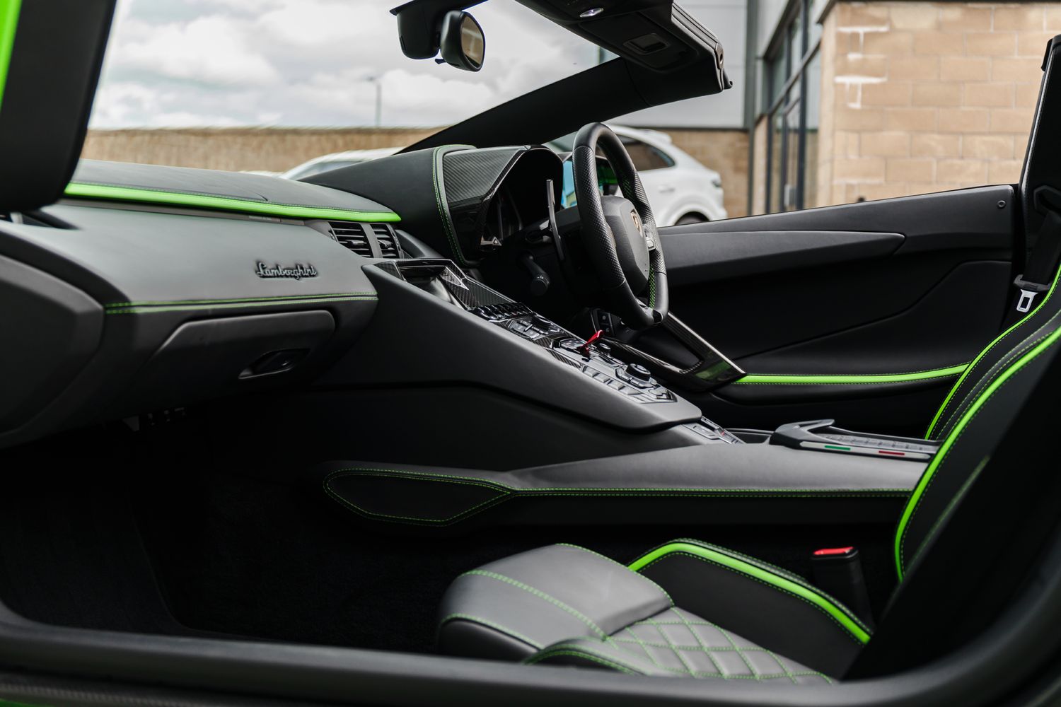 Lamborghini Aventador S Roadster 6.5 LP 740-4 S Roadster