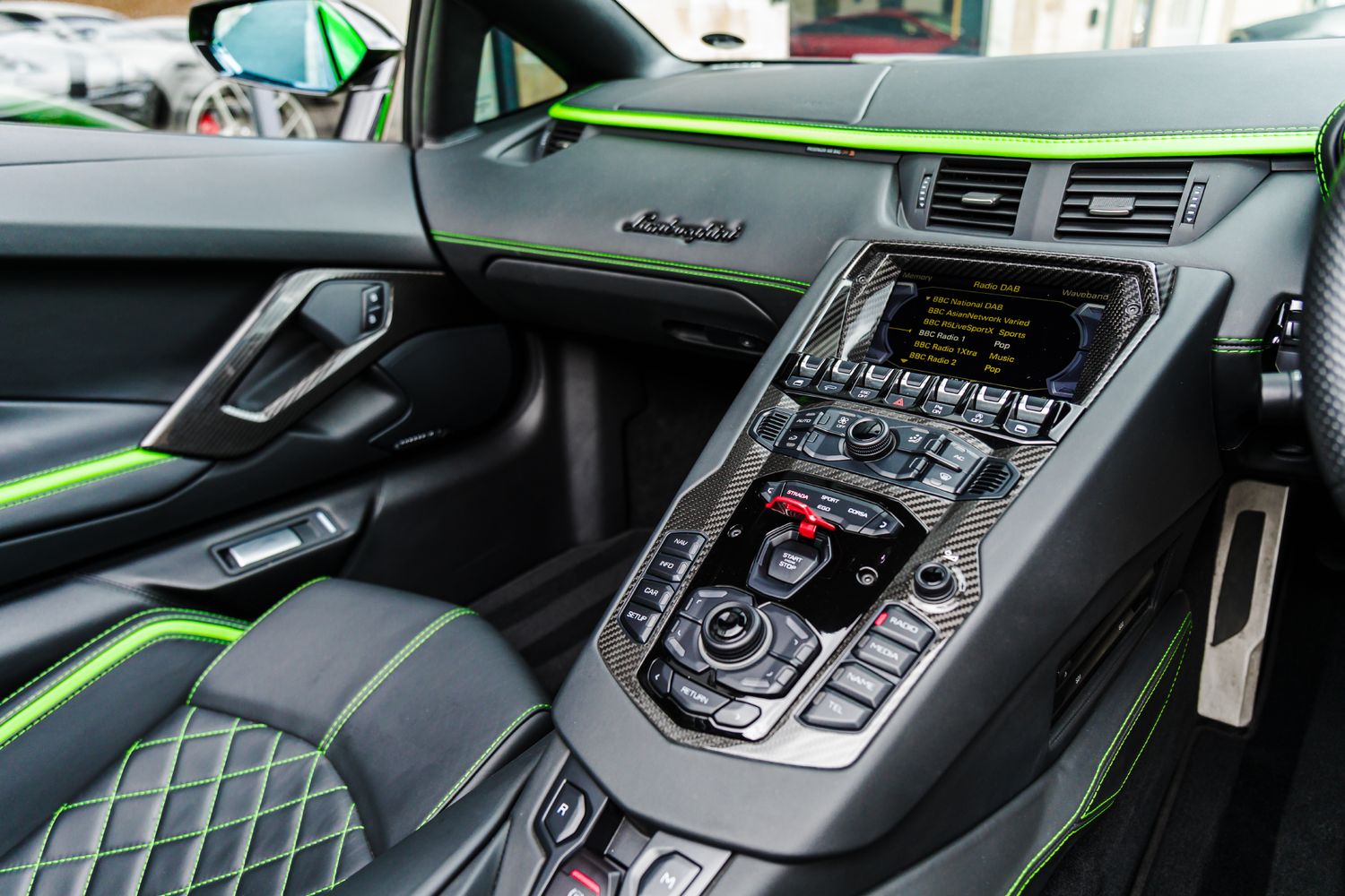 Lamborghini Aventador S Roadster 6.5 LP 740-4 S Roadster