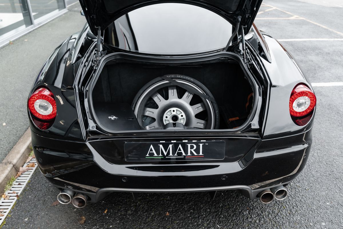 Ferrari 599 Coupe 6.0